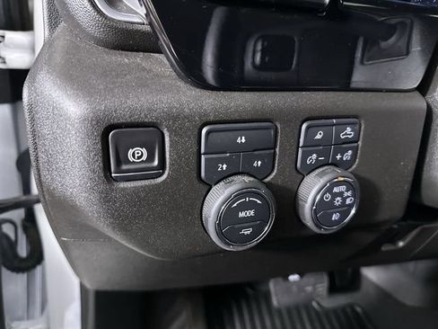 Used 2025 Chevrolet Silverado 3500 LT w/ Trail Boss Package AWD/4WD image 18