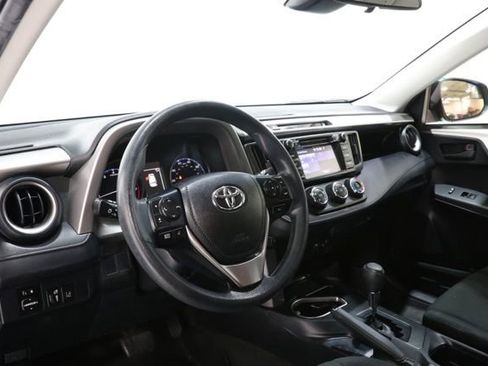 Used 2017 Toyota RAV4 LE FWD image 14