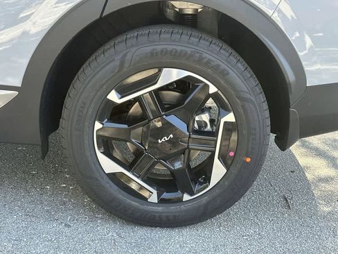 New 2026 Kia Sportage S image 11
