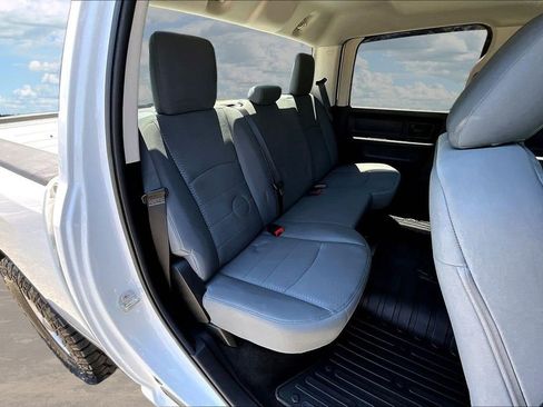 Used 2014 RAM 1500 Express AWD/4WD image 25