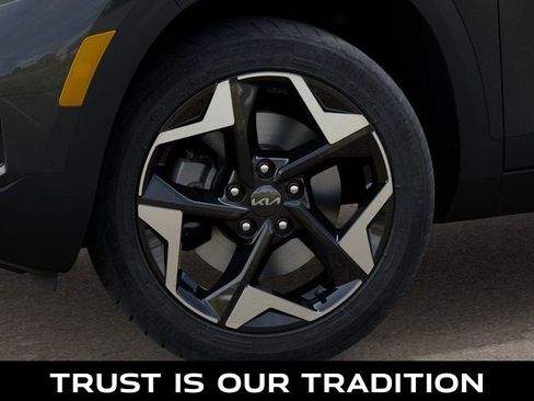 New 2026 Kia Seltos EX image 9