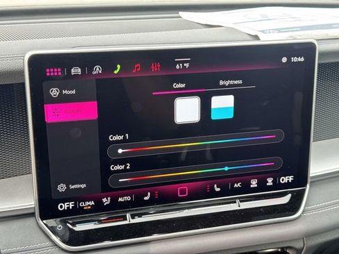 New 2026 Volkswagen Tiguan SE R-Line FWD image 24