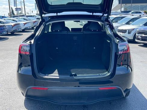Used 2023 Tesla Model Y Long Range AWD/4WD image 12