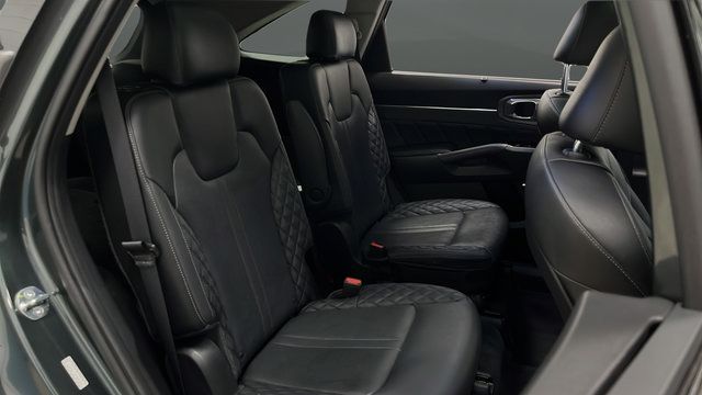Used 2023 Kia Sorento SX Prestige AWD/4WD image 25
