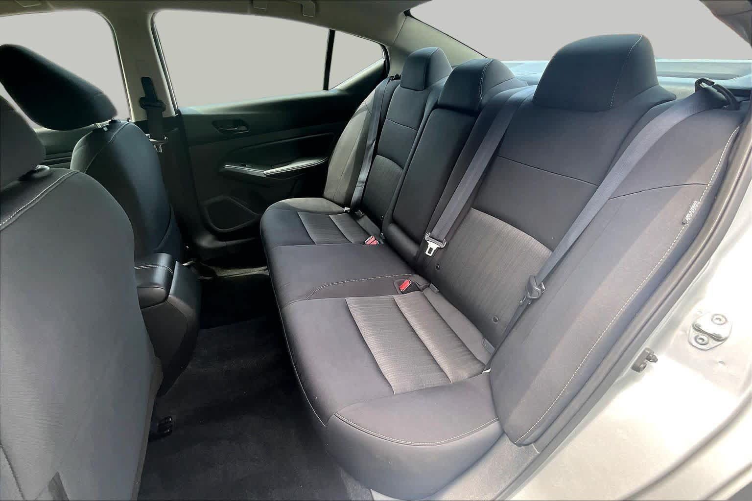Used 2024 Nissan Altima 2.5 SV FWD image 20