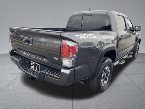 Used 2022 Toyota Tacoma TRD Off-Road image 15