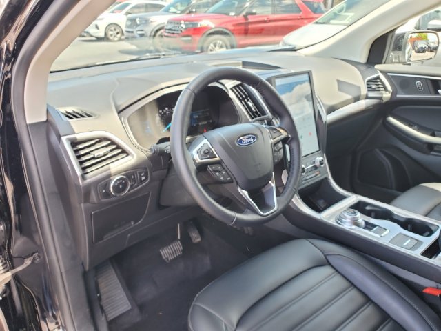 Certified 2024 Ford Edge SEL w/ Convenience Package AWD/4WD image 13
