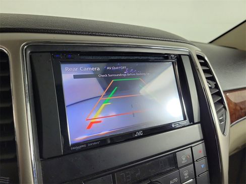 Used 2013 Jeep Grand Cherokee Limited w/ Luxury Group II image 26