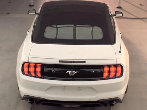 Used 2022 Ford Mustang Premium RWD image 6