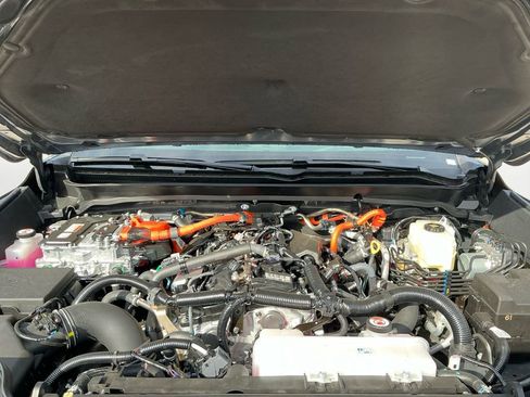 Used 2025 Toyota Tacoma Limited image 18