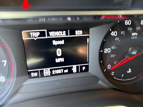 Used 2023 Chevrolet TrailBlazer LT AWD/4WD image 24