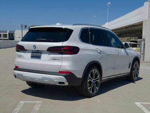 New 2026 BMW X5 xDrive50e w/ Premium Package AWD/4WD image 18