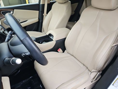 Used 2023 Acura RDX AWD w/ Advance Package image 15