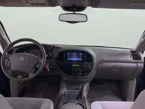 Used 2006 Toyota Sequoia SR5 image 12