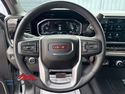 Used 2024 GMC Sierra 1500 Elevation image 16