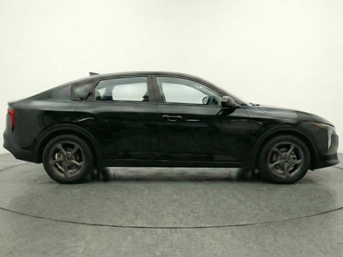 Used 2025 Kia K4 FWD image 11