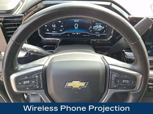 Used 2023 Chevrolet Silverado 1500 LT AWD/4WD image 4