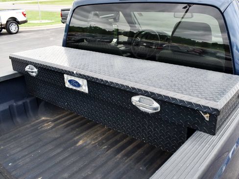 Used 2015 Ford F250 XLT w/ XLT Value Package AWD/4WD image 6