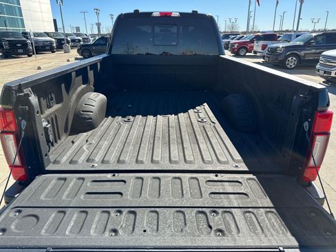 Used 2020 Ford F450 Platinum w/ FX4 Off-Road Package image 27