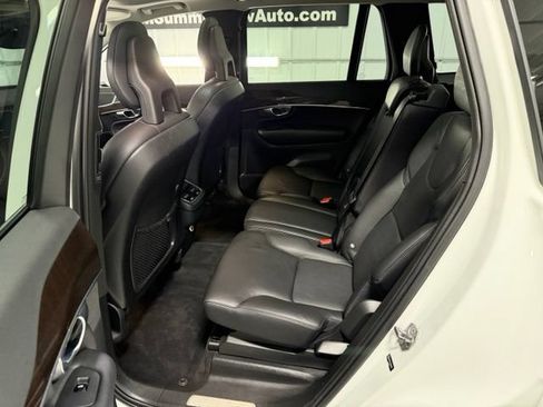 Used 2018 Volvo XC90 T6 Momentum w/ Convenience Package AWD/4WD image 8