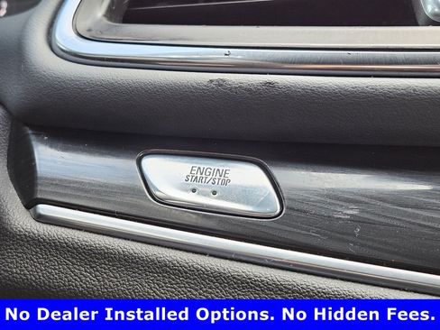 Used 2022 Buick Enclave Premium w/ Experience Buick Package FWD image 21