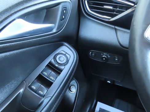 Used 2022 Buick Encore GX Select w/ Sport Touring Package image 30