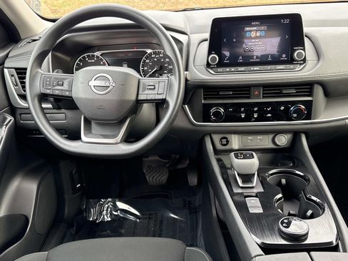 Certified 2025 Nissan Rogue S image 8