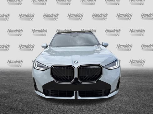 Used 2026 BMW X3 xDrive30 w/ Premium Package image 3