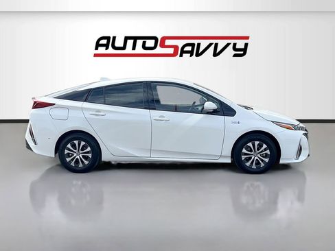 Used 2020 Toyota Prius Prime LE FWD image 8