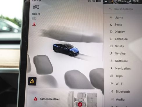 Used 2024 Tesla Model Y Long Range AWD/4WD image 15