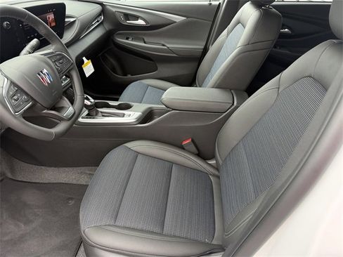 New 2026 Buick Envista Preferred image 13
