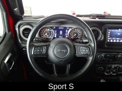 Used 2022 Jeep Wrangler Unlimited Sport image 22