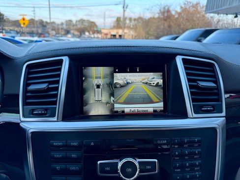 Used 2016 Mercedes-Benz GL 450 4MATIC image 22