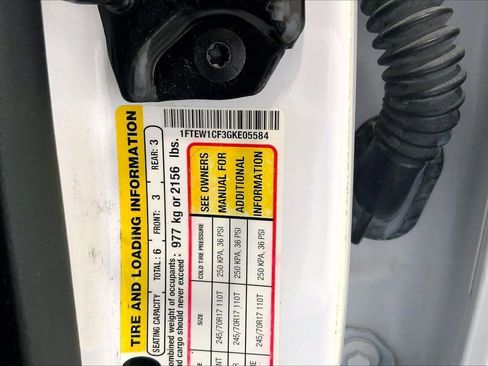 Used 2016 Ford F150 XLT image 8