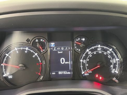 Used 2024 Toyota 4Runner SR5 Premium w/ Moonroof Package RWD image 15