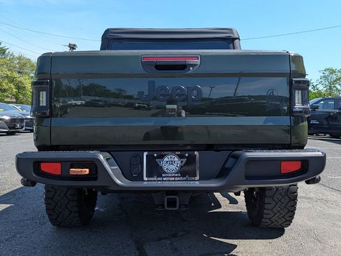 Used 2022 Jeep Gladiator Sport AWD/4WD image 9