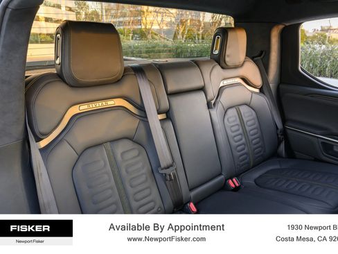 Used 2023 Rivian R1T Adventure image 31