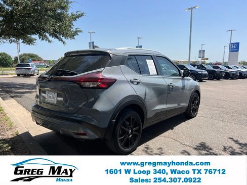 Used 2023 Nissan Kicks SV FWD image 8