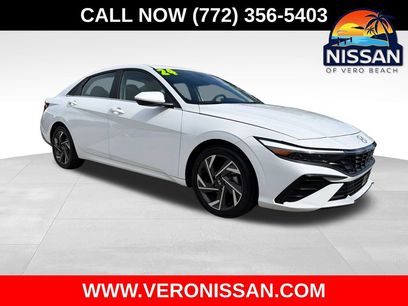 Used 2024 Hyundai Elantra SEL w/ Convenience Package