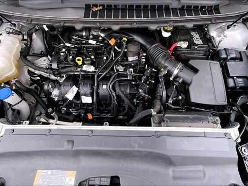 Used 2020 Ford Edge Titanium image 29