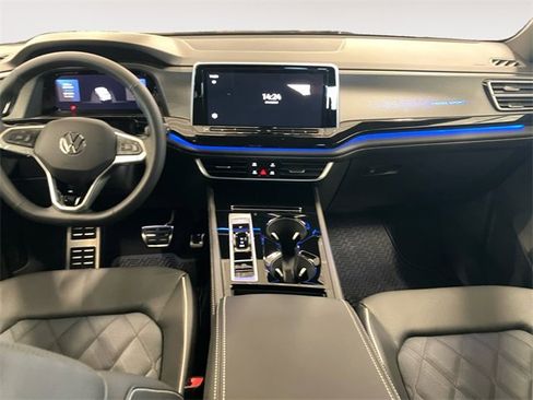 New 2026 Volkswagen Atlas Cross Sport SEL Premium R-Line image 10