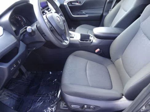Certified 2024 Toyota RAV4 XLE FWD image 6