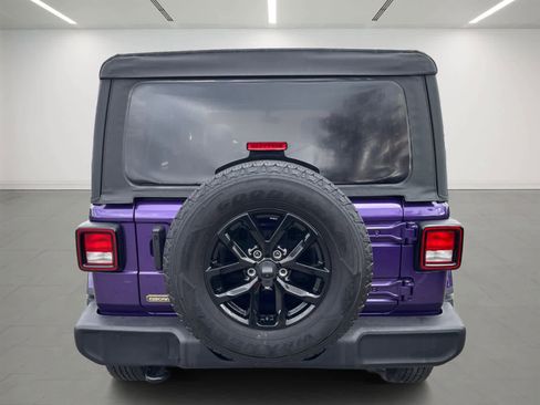 Used 2023 Jeep Wrangler Freedom Edition image 5