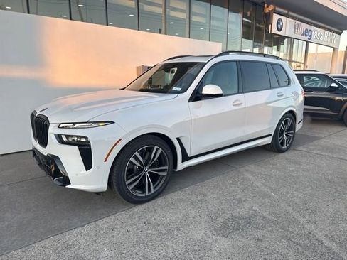 New 2026 BMW X7 xDrive40i w/ M Sport Package image 1