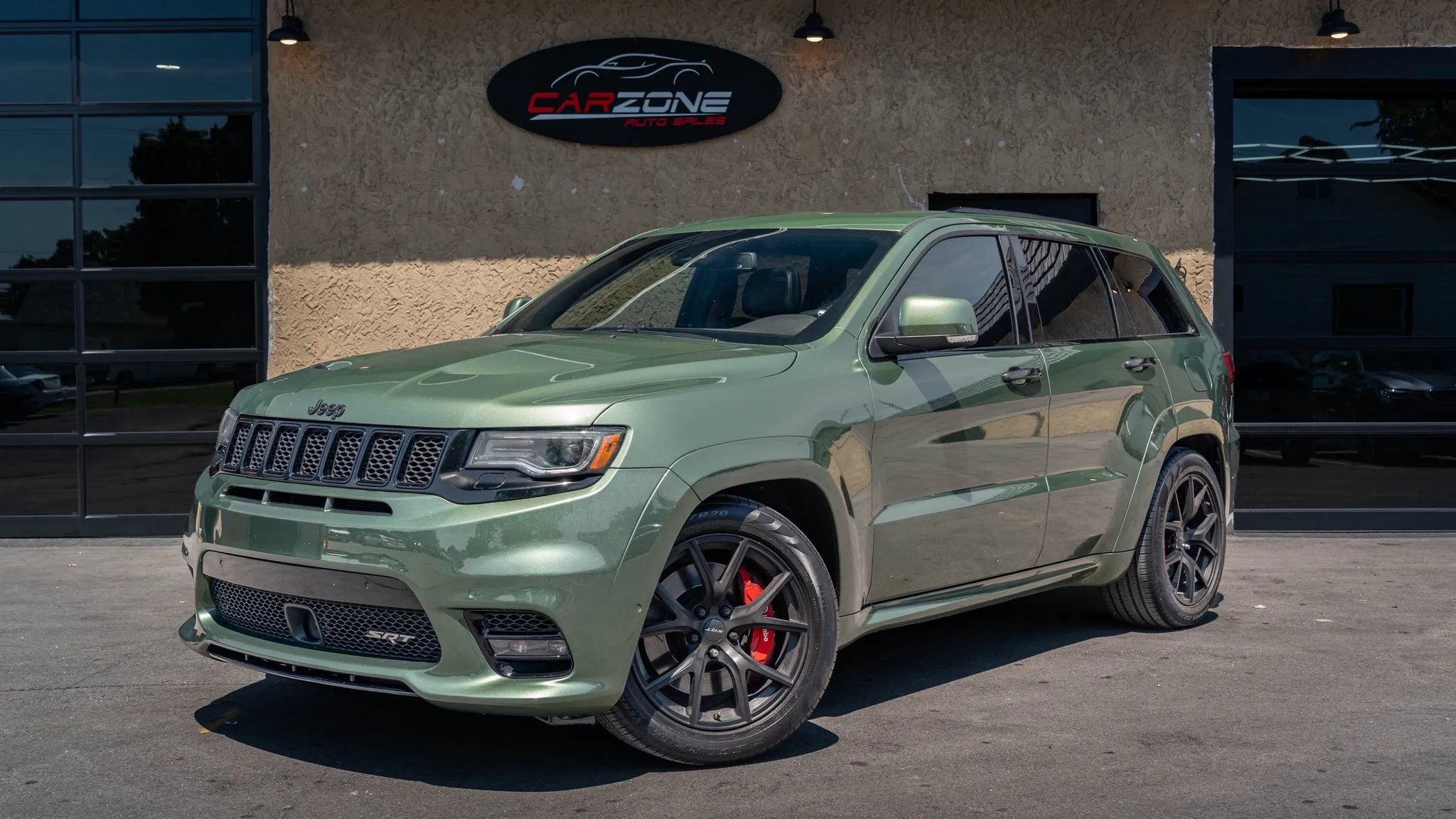 Used 2020 Jeep Grand Cherokee SRT w/ Trailer Tow Group IV AWD/4WD image 9