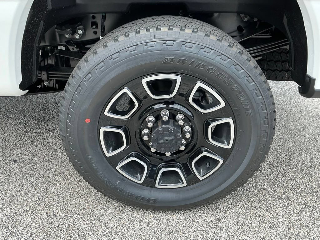 New 2026 Ford F350 Platinum w/ FX4 Off-Road Package AWD/4WD image 26