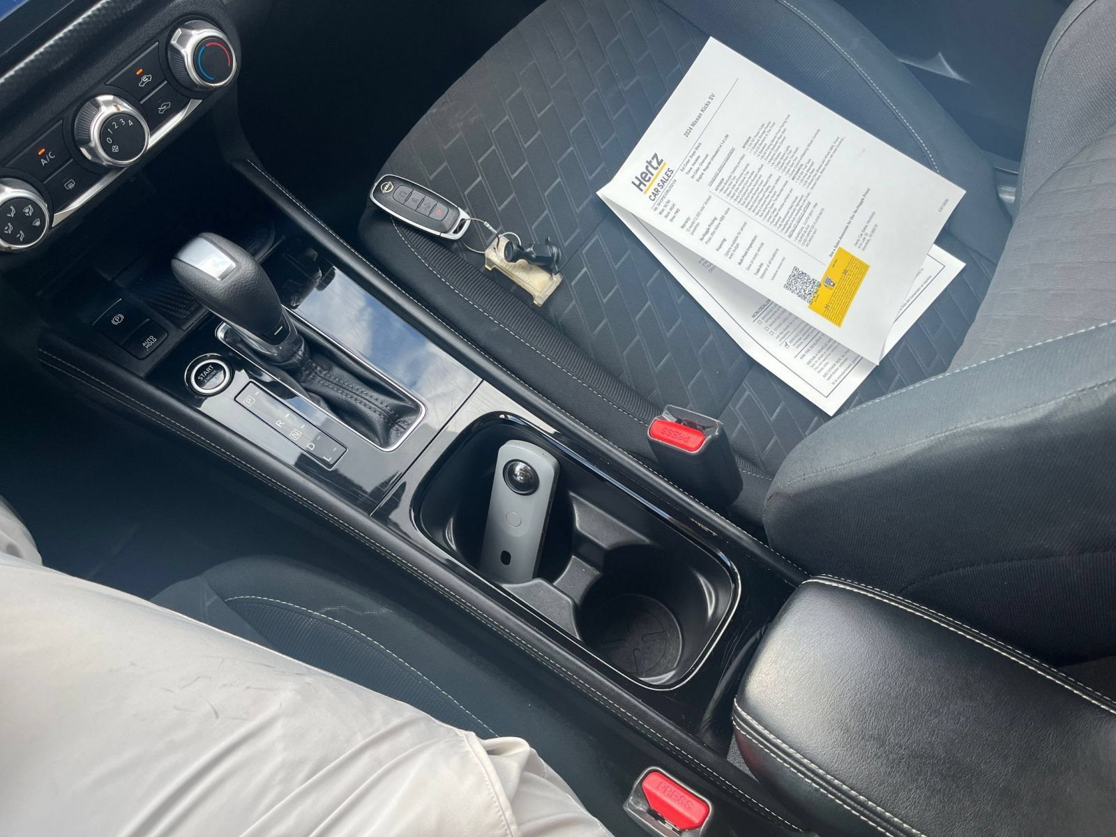 Used 2024 Nissan Kicks SV FWD image 35