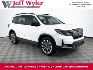 Used 2025 Honda Passport Black Edition video 1