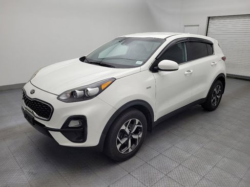 Used 2020 Kia Sportage LX AWD/4WD image 2
