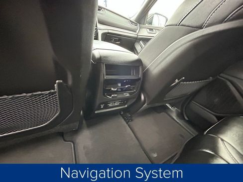 Used 2024 Jeep Grand Cherokee Limited image 19